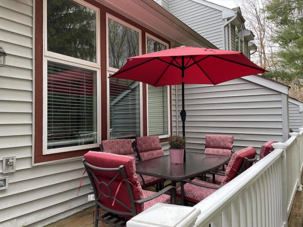 Beautiful Lake Harmony Townhouse At Big Boulder Lake And Ski Area מראה חיצוני תמונה