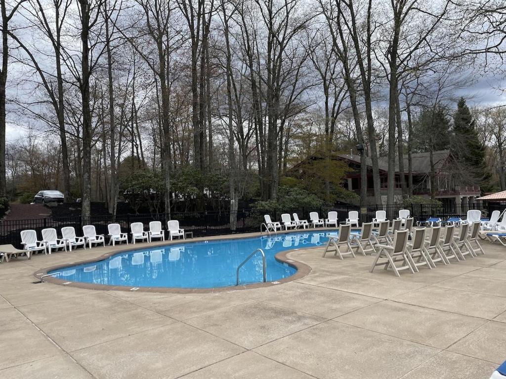 Beautiful Lake Harmony Townhouse At Big Boulder Lake And Ski Area מראה חיצוני תמונה